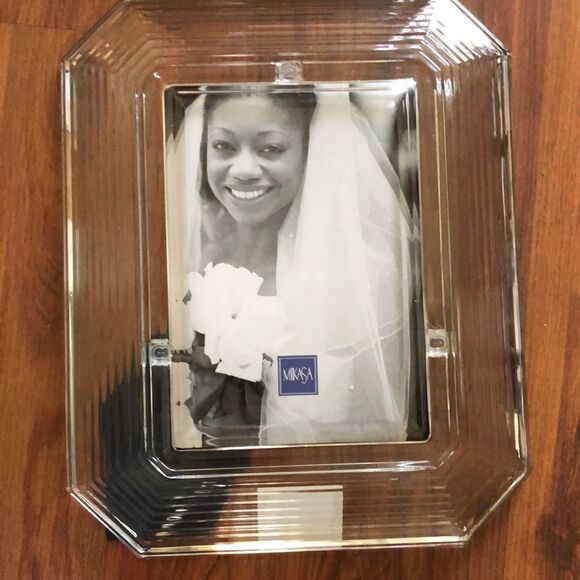 New in box MIKASA Glass beveled Picture frame. Great for weddings. - Picture 3 of 13